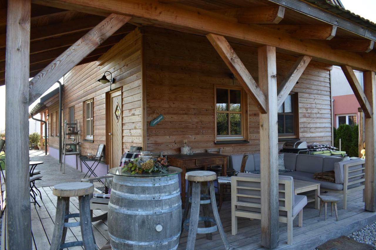 Kraut & Ruabn - Stadl Engabrunn Exteriör bild